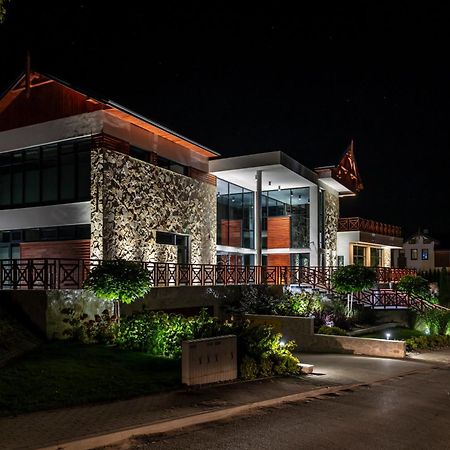 Aura Medical Spa Naleczow Exterior foto