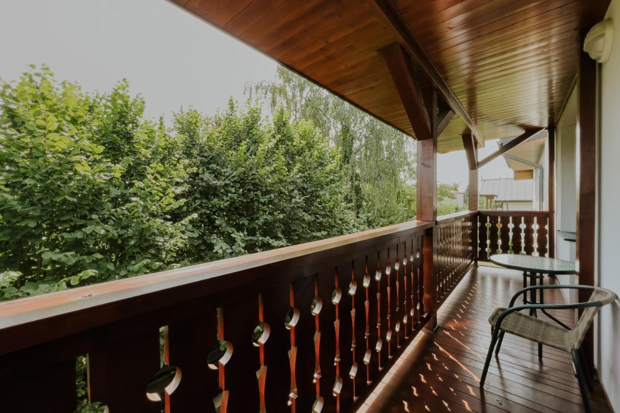 Aura Medical Spa Naleczow Exterior foto